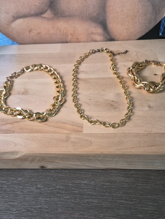 Trifari Jewelry - Gold-Tone Chunky Link Necklace - Fine Chain And Chunky Bracelet